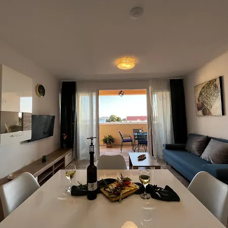 Pekasovi Seaview On A Beautiful Island Krapanj 시베니크