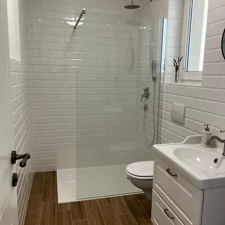 Pekasovi Seaview On A Beautiful Island Krapanj Apartment