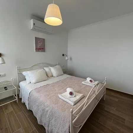 Apartment Pekasovi Seaview On A Beautiful Island Krapanj *