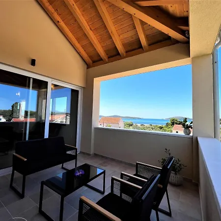 Apartment Pekasovi Seaview On A Beautiful Island Krapanj *