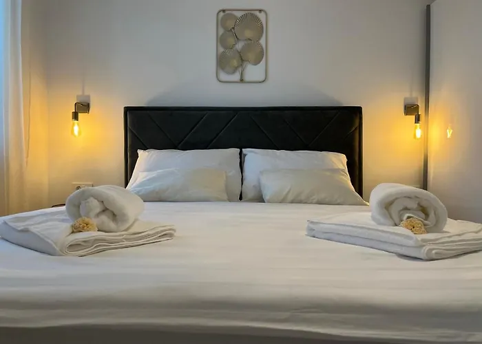 Pekasovi Seaview On A Beautiful Island Krapanj דירה שיבניק