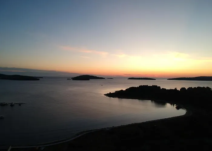 דירה Pekasovi Seaview On A Beautiful Island Krapanj שיבניק