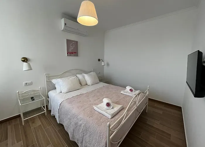 דירה Pekasovi Seaview On A Beautiful Island Krapanj *